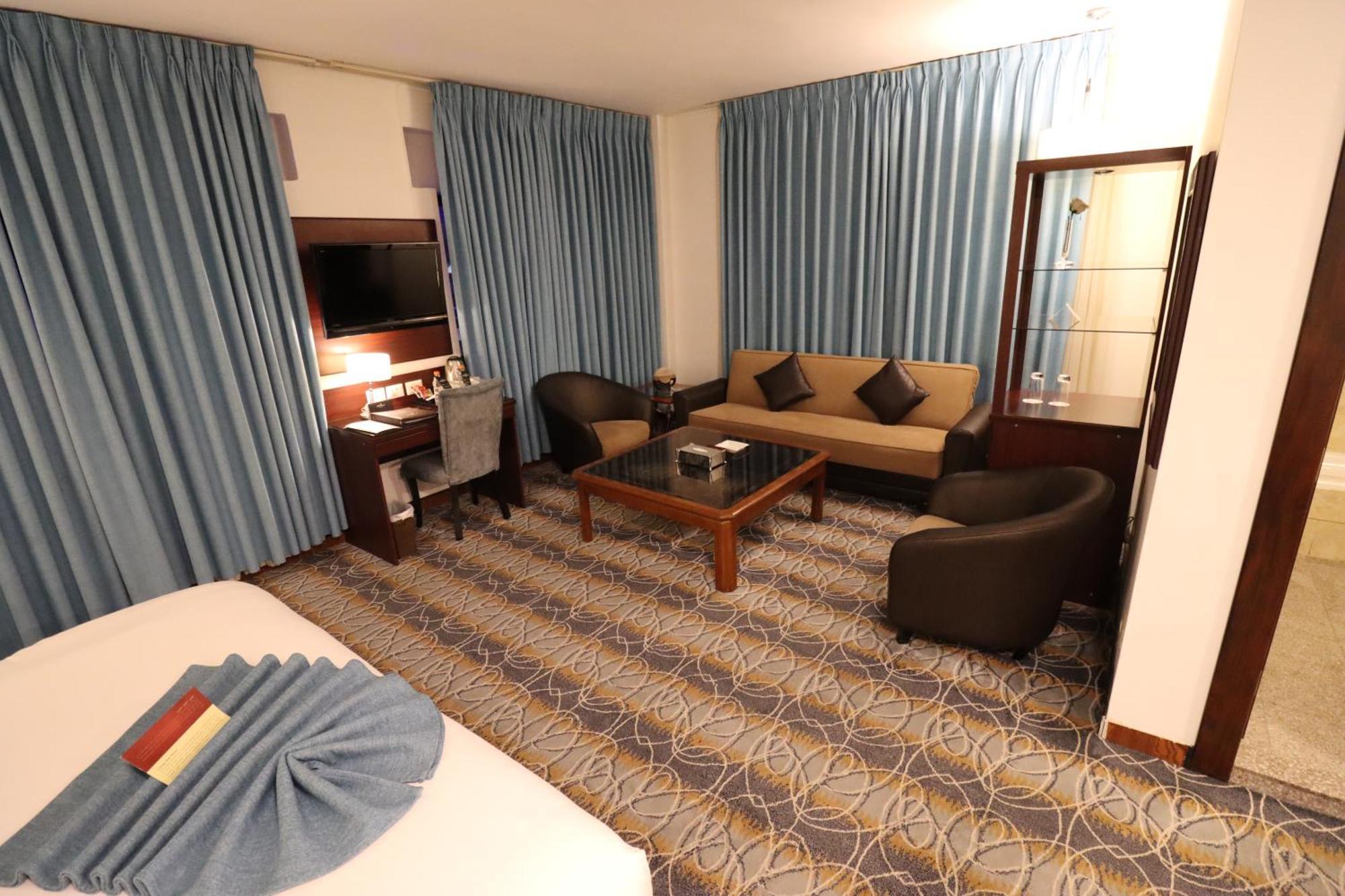 Larsa Hotel Amman Ngoại thất bức ảnh