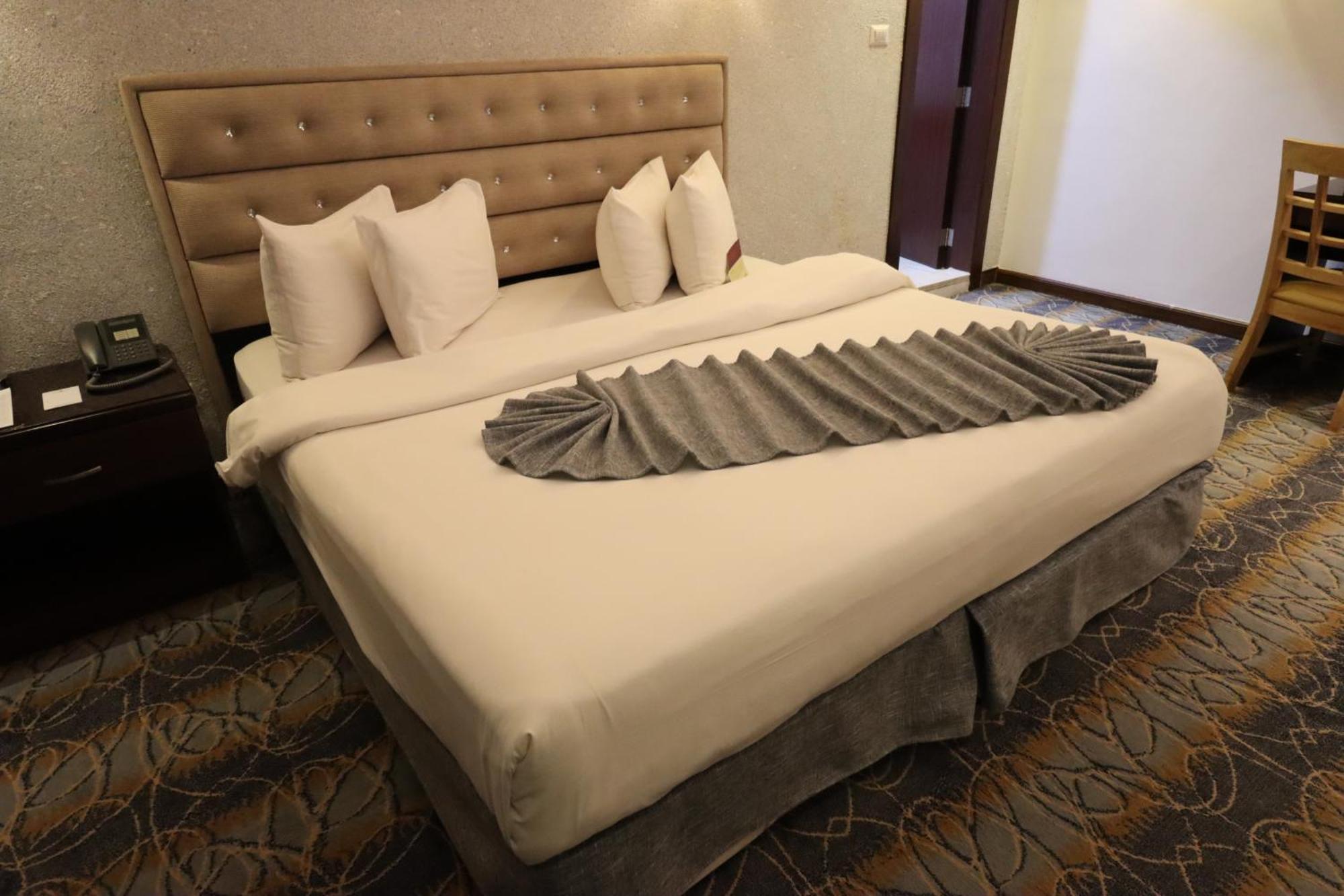 Larsa Hotel Amman Ngoại thất bức ảnh